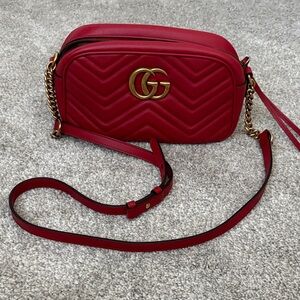 GG Marmont Small Matelasse Crossbody Bag